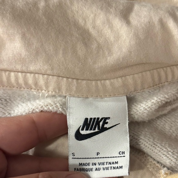 Nike Chocolate Chip Desert Camo Cropped Hoodie Sweatshirt - Picture 6 of 6